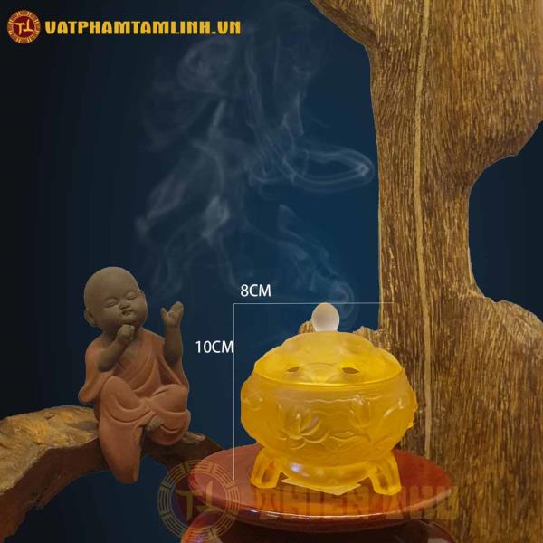 Xông Trầm Lưu Ly